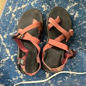 Smokey the bear and maroon chacos